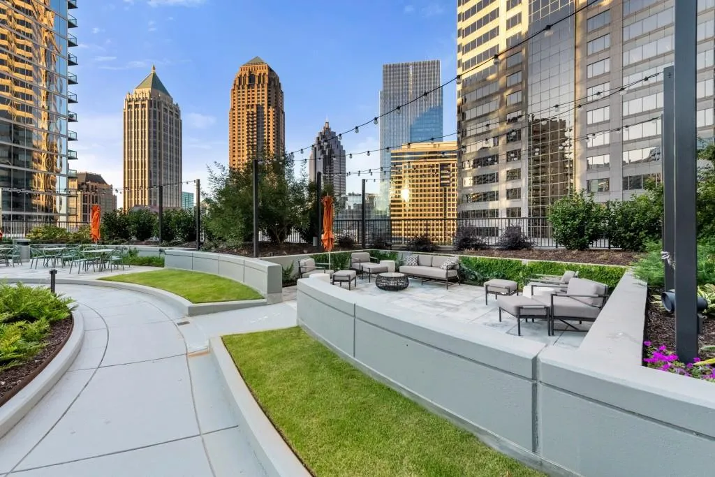 1080 Peachtree Street Ne Unit 1906, Atlanta, Georgia 30309, 1 Bedroom Bedrooms, ,1 BathroomBathrooms,Residential,For Sale,1080 Peachtree Street Ne Unit 1906,7668514