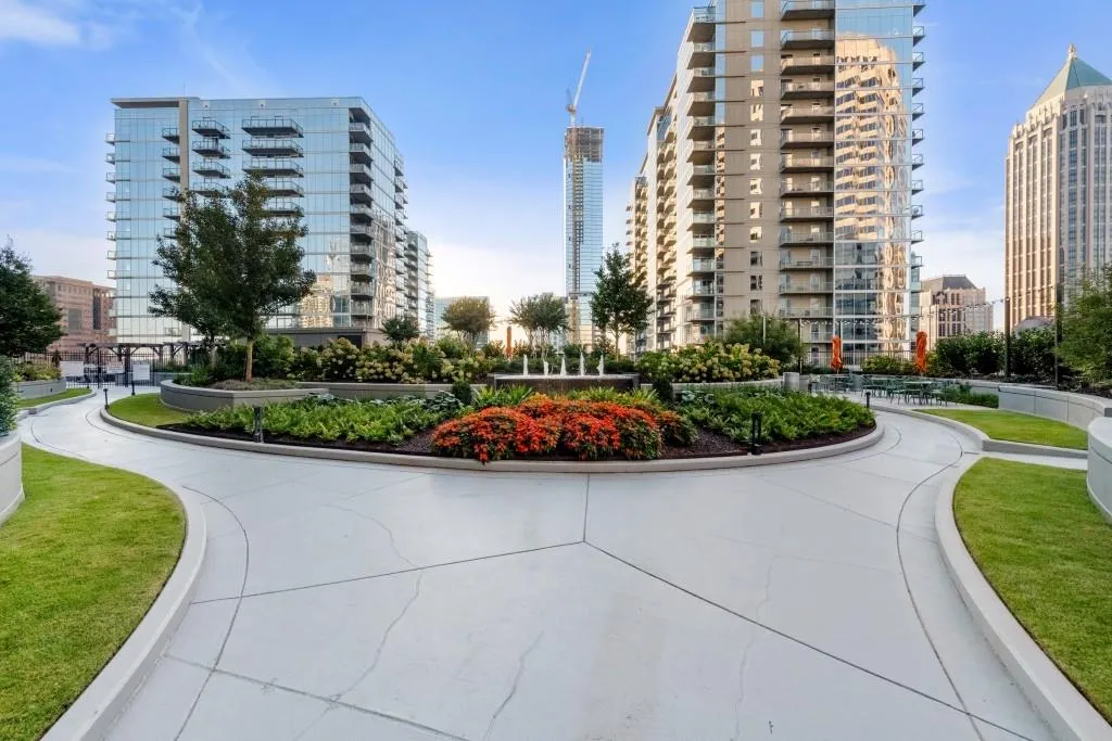1080 Peachtree Street Ne Unit 1906, Atlanta, Georgia 30309, 1 Bedroom Bedrooms, ,1 BathroomBathrooms,Residential,For Sale,1080 Peachtree Street Ne Unit 1906,7668514