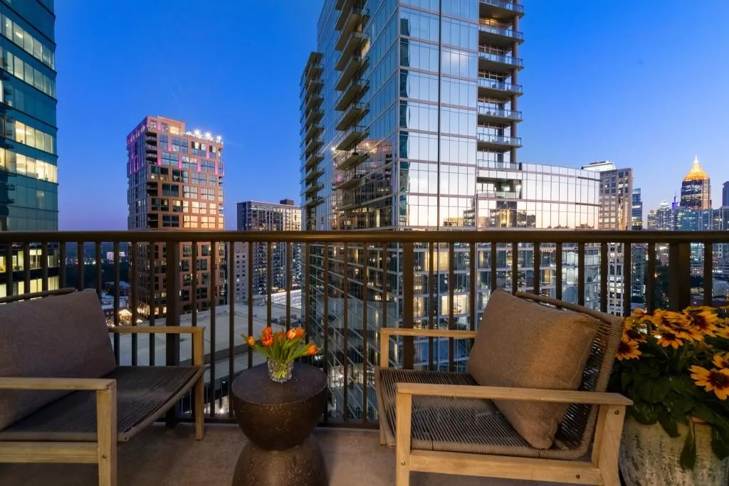 1080 Peachtree Street Ne Unit 1906, Atlanta, Georgia 30309, 1 Bedroom Bedrooms, ,1 BathroomBathrooms,Residential,For Sale,1080 Peachtree Street Ne Unit 1906,7668514