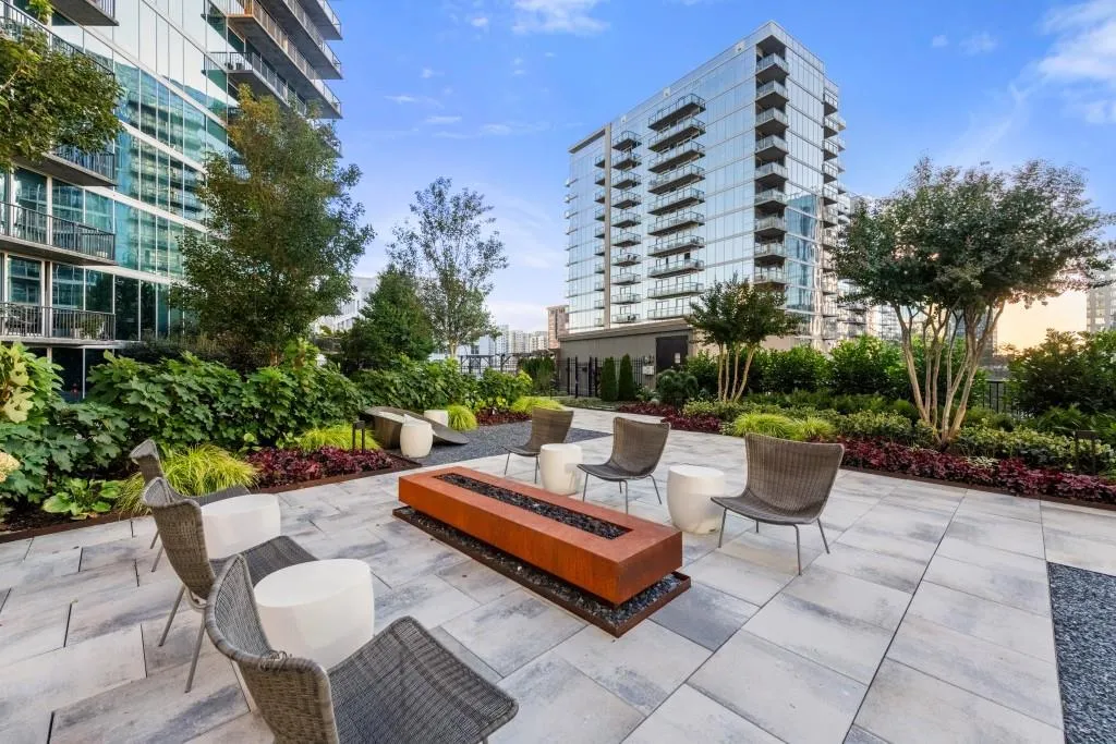 1080 Peachtree Street Ne Unit 1906, Atlanta, Georgia 30309, 1 Bedroom Bedrooms, ,1 BathroomBathrooms,Residential,For Sale,1080 Peachtree Street Ne Unit 1906,7668514