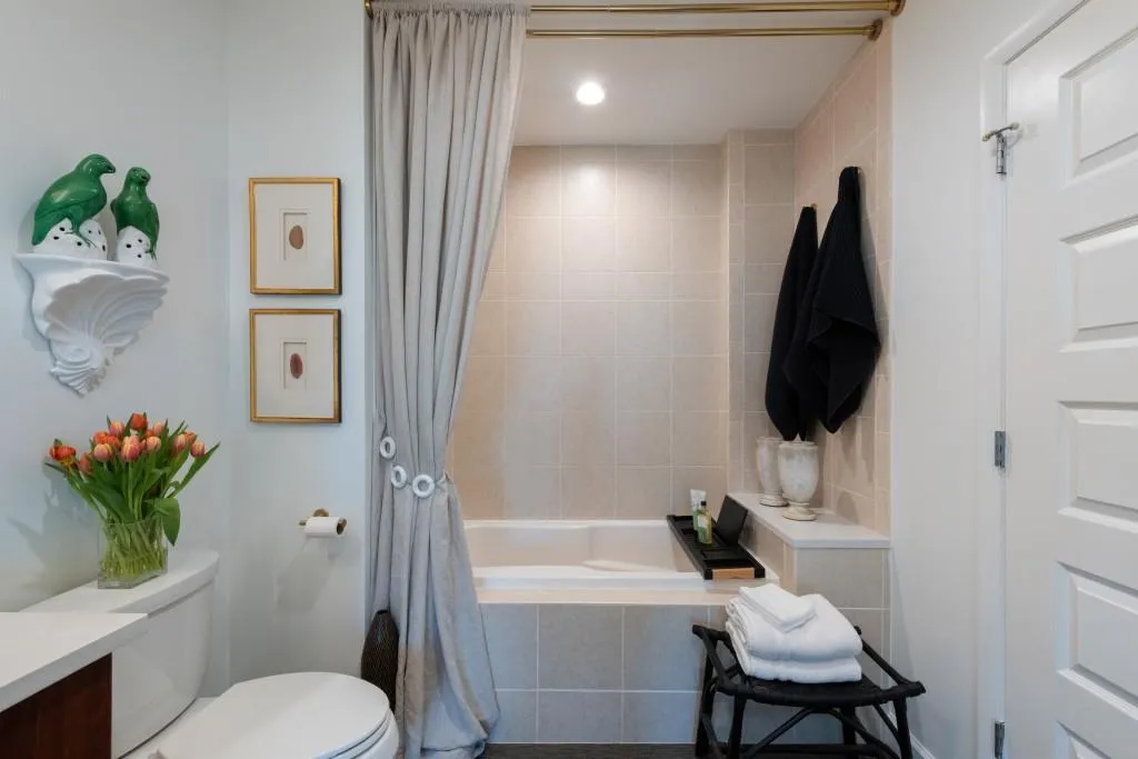 1080 Peachtree Street Ne Unit 1906, Atlanta, Georgia 30309, 1 Bedroom Bedrooms, ,1 BathroomBathrooms,Residential,For Sale,1080 Peachtree Street Ne Unit 1906,7668514
