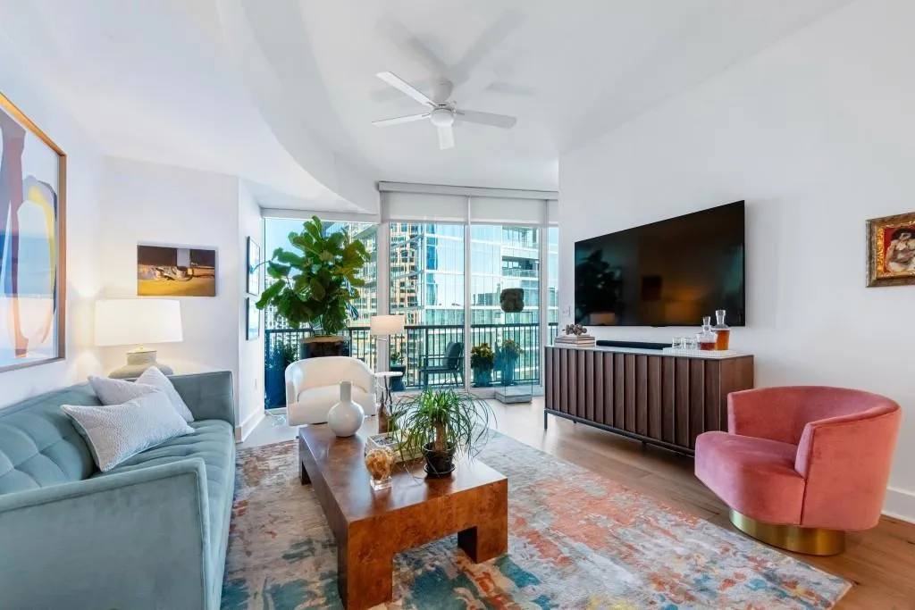 1080 Peachtree Street Ne Unit 1906, Atlanta, Georgia 30309, 1 Bedroom Bedrooms, ,1 BathroomBathrooms,Residential,For Sale,1080 Peachtree Street Ne Unit 1906,7668514