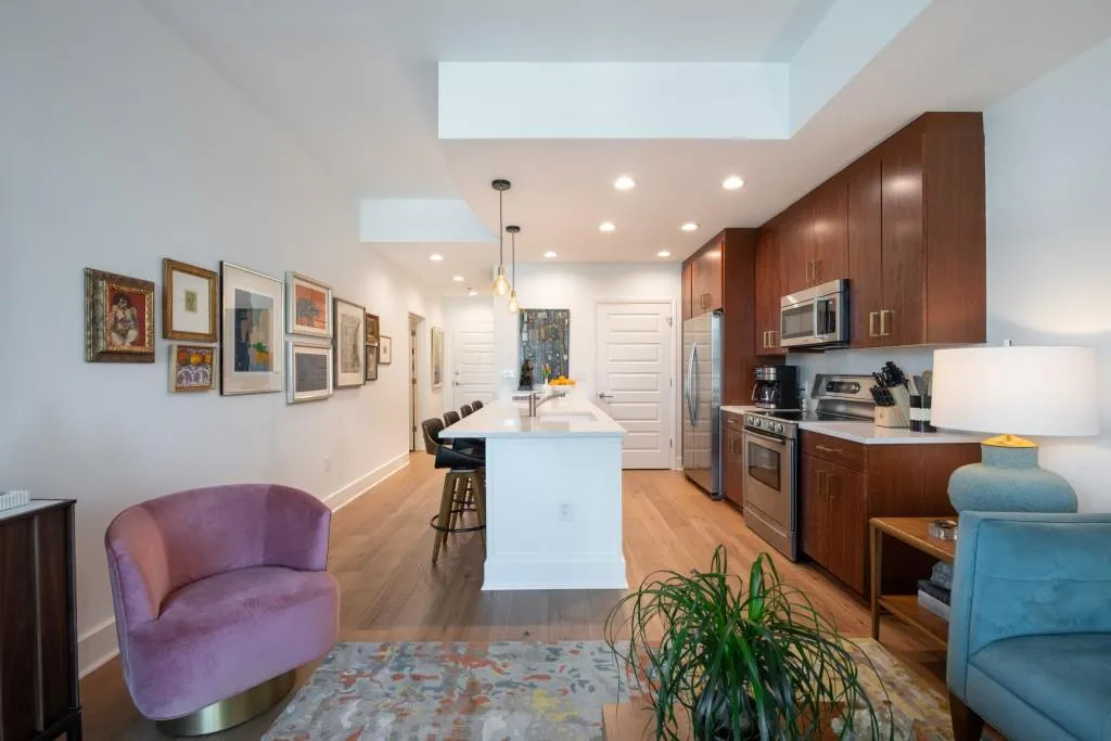 1080 Peachtree Street Ne Unit 1906, Atlanta, Georgia 30309, 1 Bedroom Bedrooms, ,1 BathroomBathrooms,Residential,For Sale,1080 Peachtree Street Ne Unit 1906,7668514