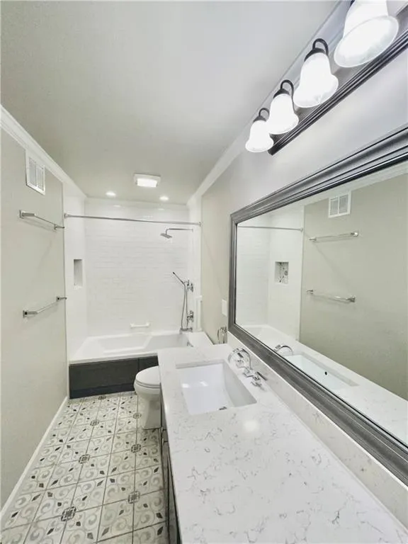 3001 Wingate Way Unit 3001, Atlanta, Georgia 30350, 1 Bedroom Bedrooms, ,1 BathroomBathrooms,Residential,Sold,3001 Wingate Way Unit 3001,7351036