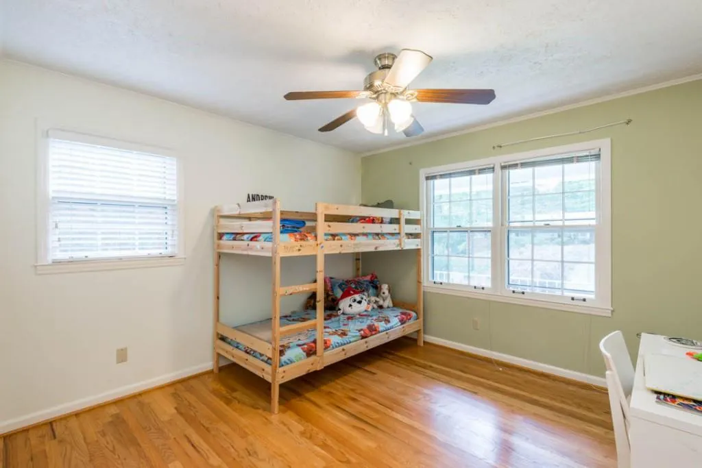 7135 Dunhill Terrace, Sandy Springs, Georgia 30328, 5 Bedrooms Bedrooms, ,3 BathroomsBathrooms,Residential,Sold,7135 Dunhill Terrace,5854670