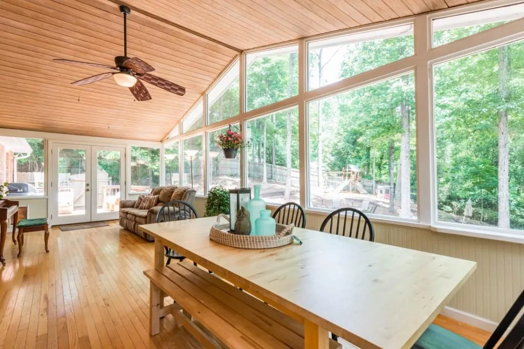 7135 Dunhill Terrace, Sandy Springs, Georgia 30328, 5 Bedrooms Bedrooms, ,3 BathroomsBathrooms,Residential,Sold,7135 Dunhill Terrace,5854670