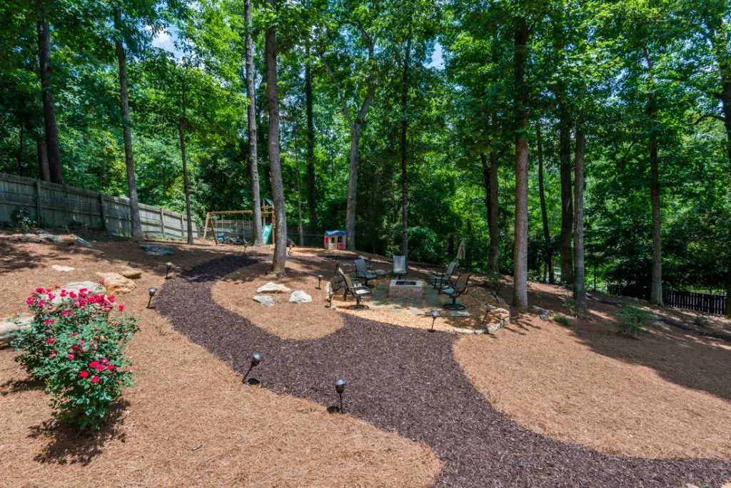 7135 Dunhill Terrace, Sandy Springs, Georgia 30328, 5 Bedrooms Bedrooms, ,3 BathroomsBathrooms,Residential,Sold,7135 Dunhill Terrace,5854670