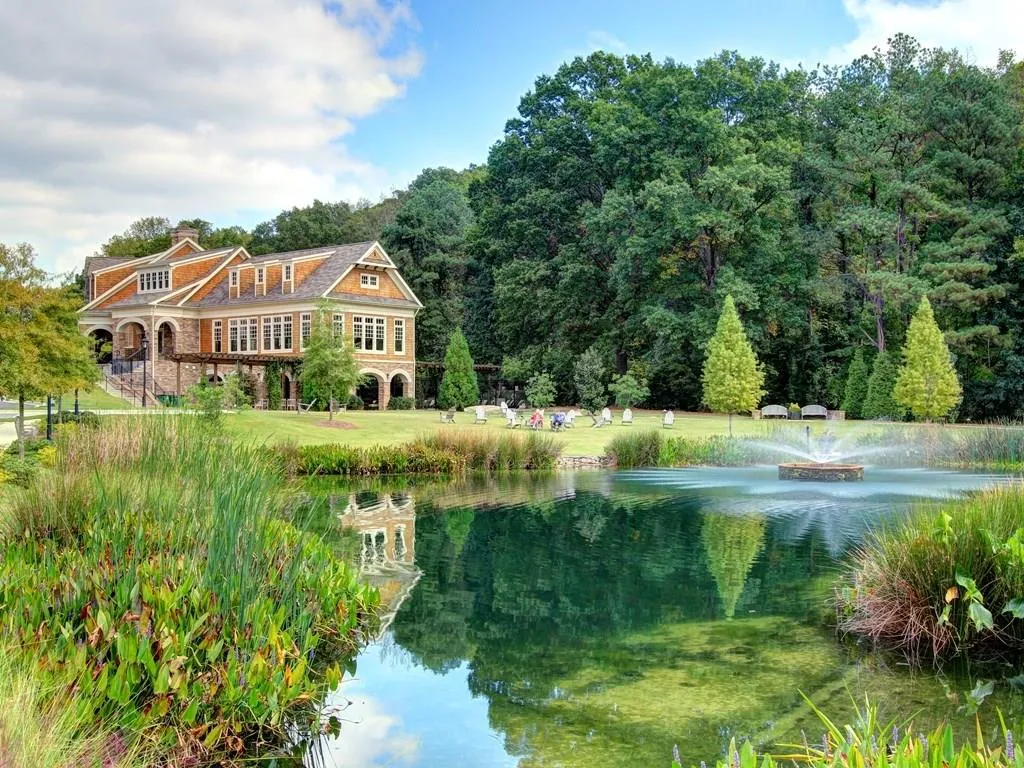 200 River Vista Drive Unit 223, Atlanta, Georgia 30339, 2 Bedrooms Bedrooms, ,2 BathroomsBathrooms,Residential,Sold,200 River Vista Drive Unit 223,5651974