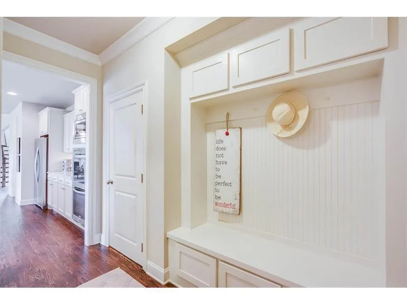 10 Spalding Court, Sandy Springs, Georgia 30350, 5 Bedrooms Bedrooms, ,4 BathroomsBathrooms,Residential,Sold,10 Spalding Court,5767432