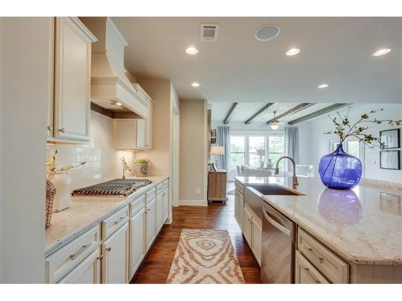 10 Spalding Court, Sandy Springs, Georgia 30350, 5 Bedrooms Bedrooms, ,4 BathroomsBathrooms,Residential,Sold,10 Spalding Court,5767432