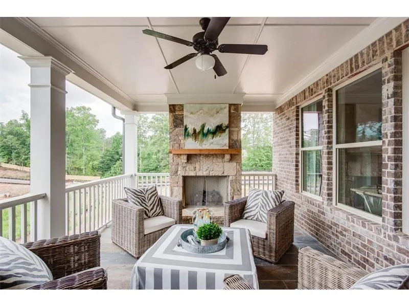 10 Spalding Court, Sandy Springs, Georgia 30350, 5 Bedrooms Bedrooms, ,4 BathroomsBathrooms,Residential,Sold,10 Spalding Court,5767432