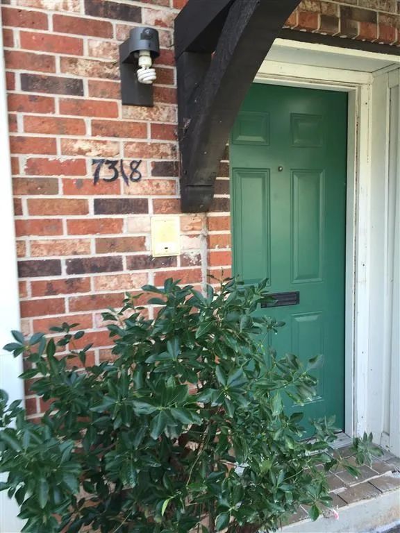 7318 Cardigan Circle Unit J8, Sandy Springs, Georgia 30328, 2 Bedrooms Bedrooms, ,2 BathroomsBathrooms,Residential,Sold,7318 Cardigan Circle Unit J8,5654927