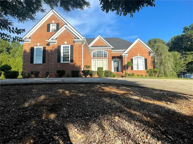 140 Lake Lucinda Drive, Covington, Georgia 30016