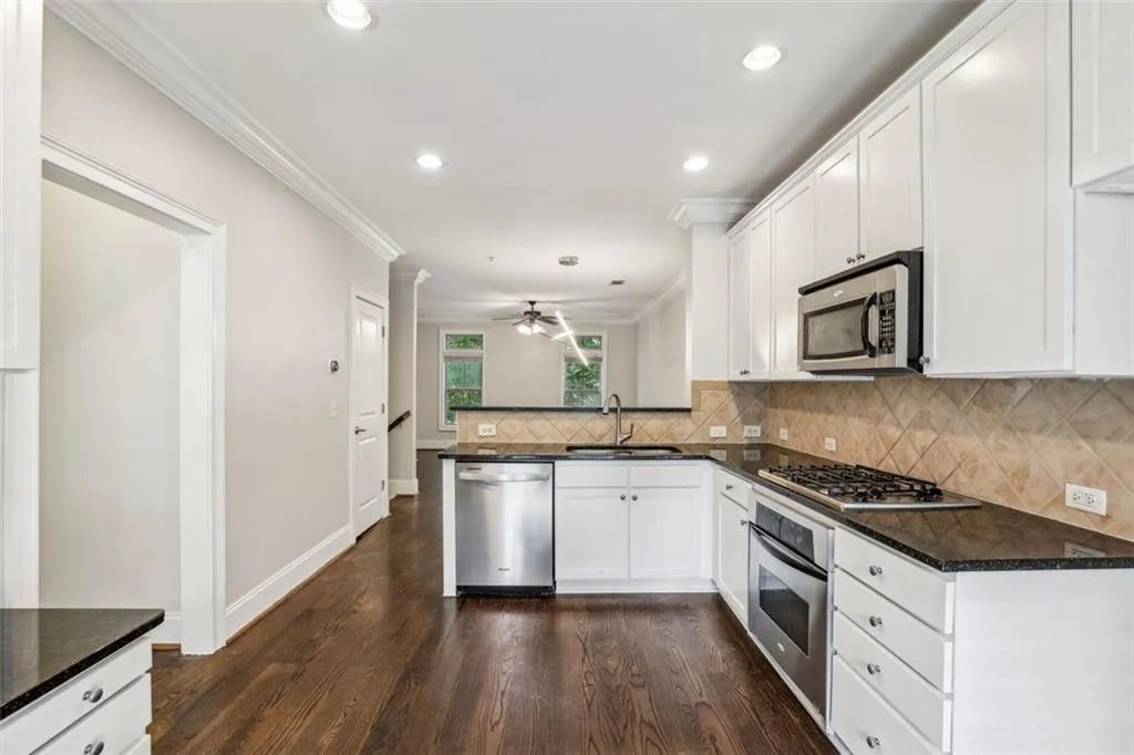 6472 Chariot Street Unit 21, Sandy Springs, Georgia 30328, 2 Bedrooms Bedrooms, ,2 BathroomsBathrooms,Residential,Sold,6472 Chariot Street Unit 21,7398250 6472 Chariot Street Unit 21, Sandy Springs, Georgia 30328, 2 Bedrooms Bedrooms, ,2 BathroomsBathrooms,Residential,Sold,6472 Chariot Street Unit 21,7398250