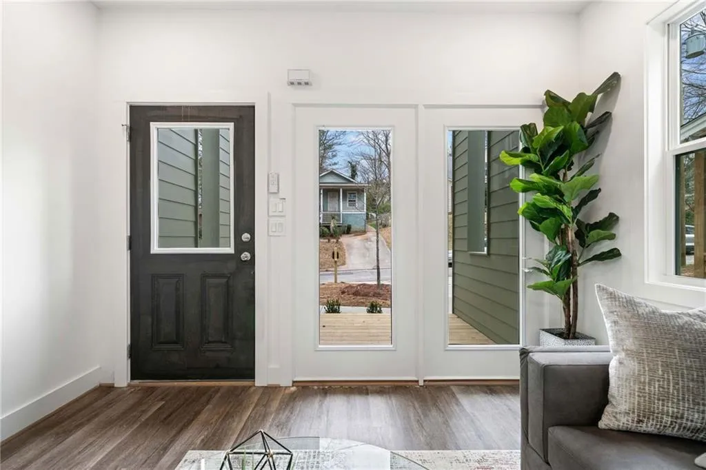 2668 Brown Street Nw, Atlanta, Georgia 30318, 2 Bedrooms Bedrooms, ,1 BathroomBathrooms,Residential,For Sale,2668 Brown Street Nw,7651880
