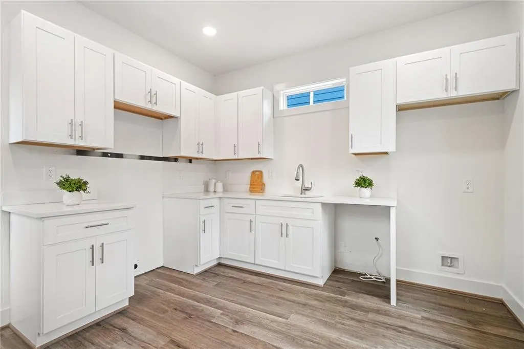 2668 Brown Street Nw, Atlanta, Georgia 30318, 2 Bedrooms Bedrooms, ,1 BathroomBathrooms,Residential,For Sale,2668 Brown Street Nw,7651880