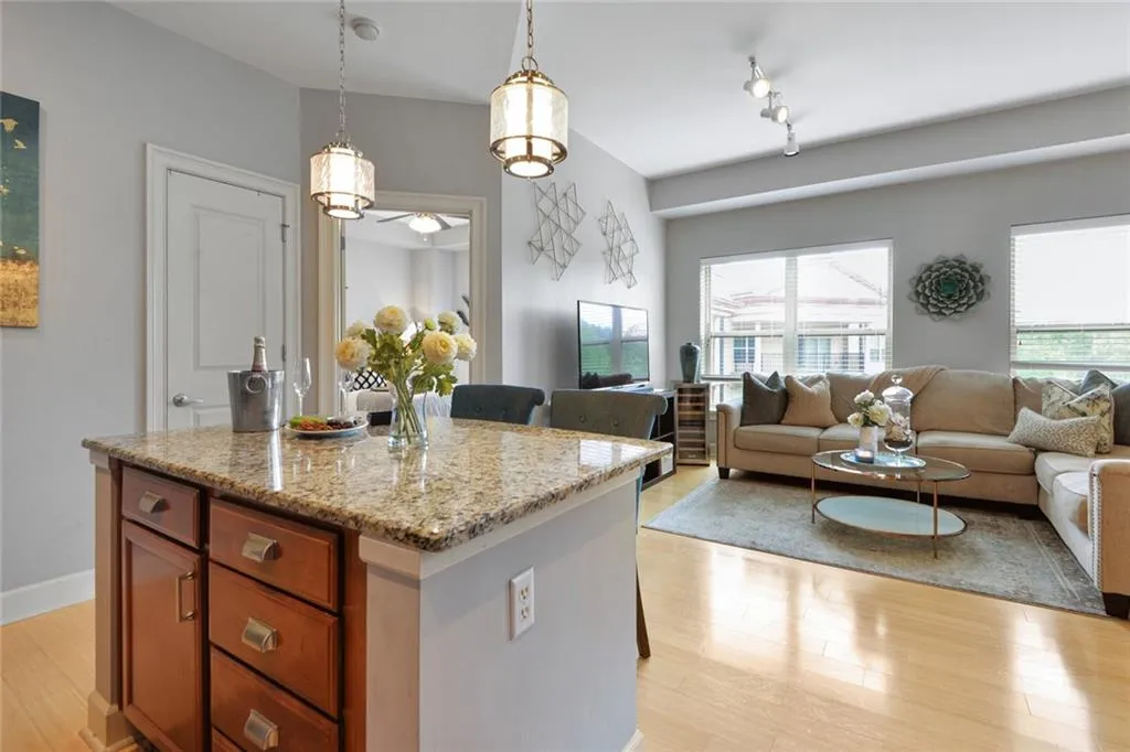 200 River Vista Drive Unit 708, Atlanta, Georgia 30339, 2 Bedrooms Bedrooms, ,2 BathroomsBathrooms,Residential,Sold,200 River Vista Drive Unit 708,6920505