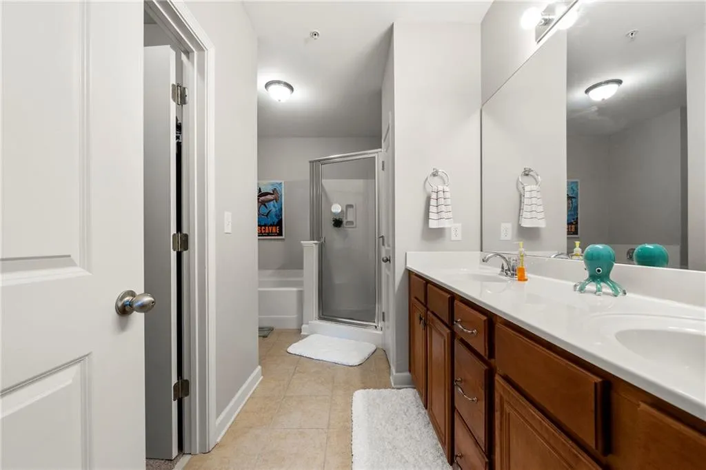 7265 Glisten Avenue Unit 124, Atlanta, Georgia 30328, 2 Bedrooms Bedrooms, ,2 BathroomsBathrooms,Residential,Sold,7265 Glisten Avenue Unit 124,6933819 7265 Glisten Avenue Unit 124, Atlanta, Georgia 30328, 2 Bedrooms Bedrooms, ,2 BathroomsBathrooms,Residential,Sold,7265 Glisten Avenue Unit 124,6933819