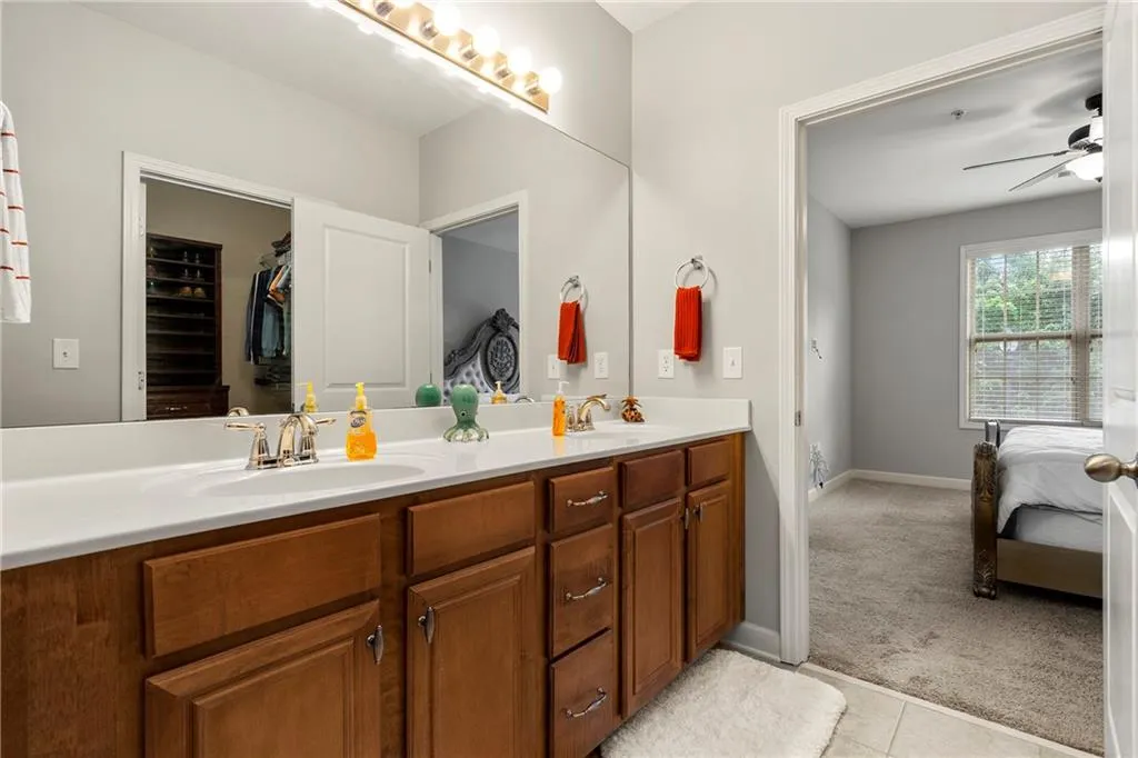 7265 Glisten Avenue Unit 124, Atlanta, Georgia 30328, 2 Bedrooms Bedrooms, ,2 BathroomsBathrooms,Residential,Sold,7265 Glisten Avenue Unit 124,6933819 7265 Glisten Avenue Unit 124, Atlanta, Georgia 30328, 2 Bedrooms Bedrooms, ,2 BathroomsBathrooms,Residential,Sold,7265 Glisten Avenue Unit 124,6933819