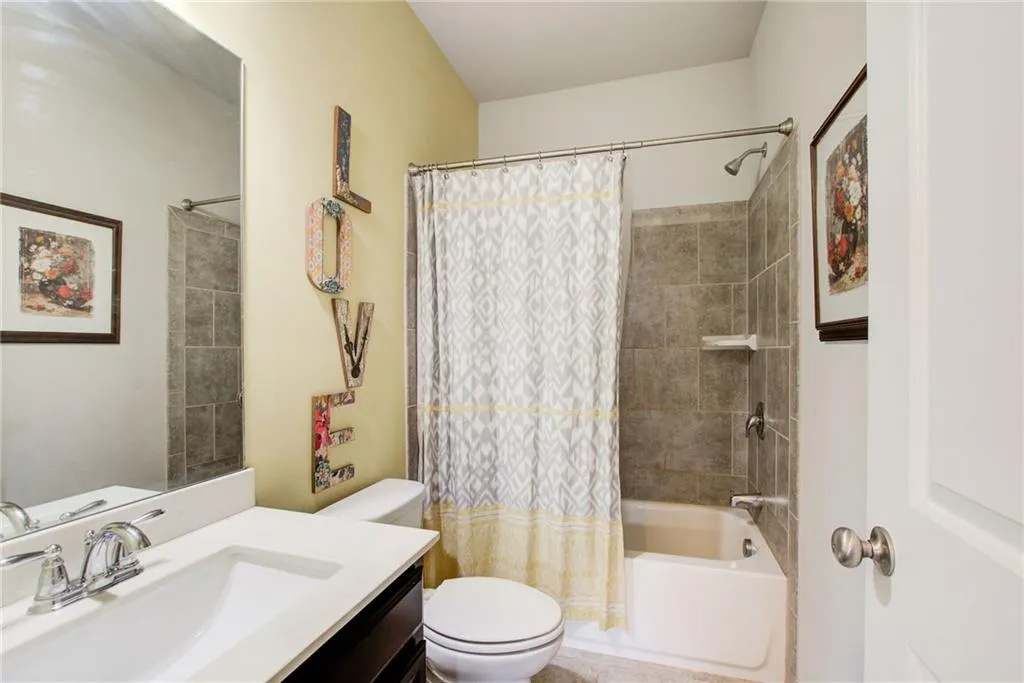 1015 Bergeron Place, Atlanta, Georgia 30328, 4 Bedrooms Bedrooms, ,3 BathroomsBathrooms,Residential,Sold,1015 Bergeron Place,7232889