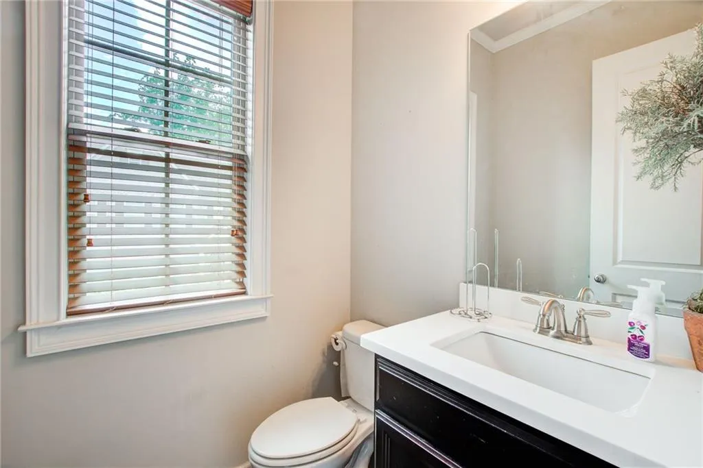 1015 Bergeron Place, Atlanta, Georgia 30328, 4 Bedrooms Bedrooms, ,3 BathroomsBathrooms,Residential,Sold,1015 Bergeron Place,7232889