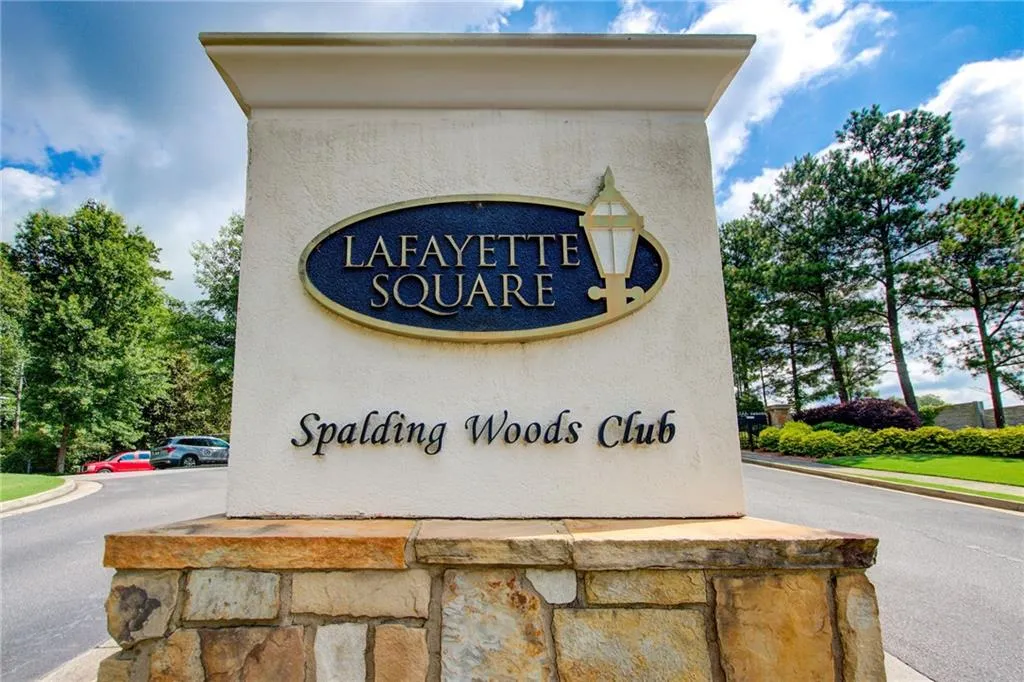 1015 Bergeron Place, Atlanta, Georgia 30328, 4 Bedrooms Bedrooms, ,3 BathroomsBathrooms,Residential,Sold,1015 Bergeron Place,7232889