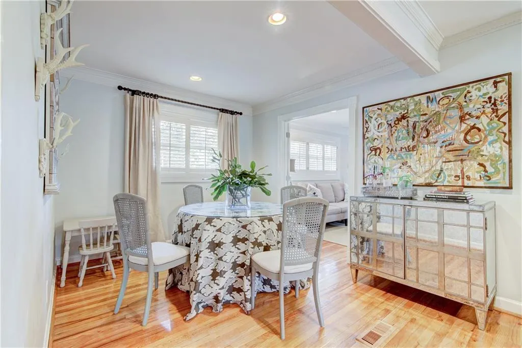 4600 Dalmer Road, Atlanta, Georgia 30342, 3 Bedrooms Bedrooms, ,3 BathroomsBathrooms,Residential,Sold,4600 Dalmer Road,6501687