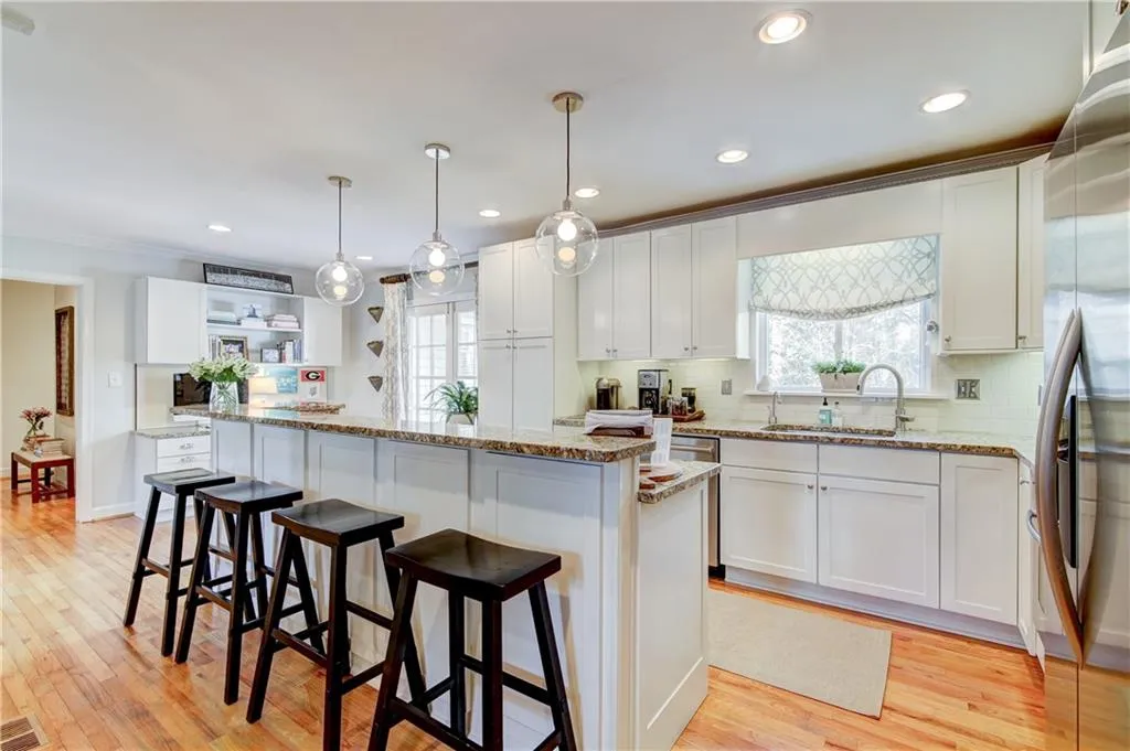 4600 Dalmer Road, Atlanta, Georgia 30342, 3 Bedrooms Bedrooms, ,3 BathroomsBathrooms,Residential,Sold,4600 Dalmer Road,6501687