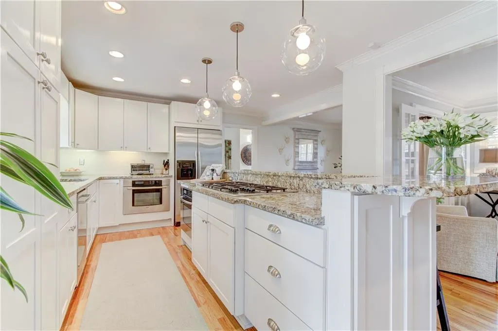4600 Dalmer Road, Atlanta, Georgia 30342, 3 Bedrooms Bedrooms, ,3 BathroomsBathrooms,Residential,Sold,4600 Dalmer Road,6501687