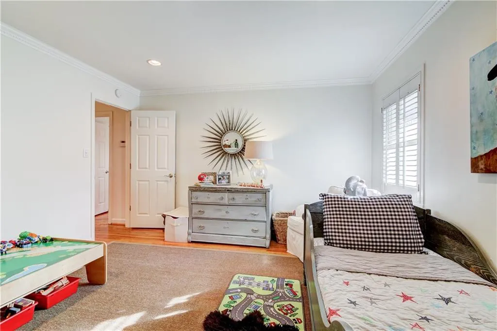 4600 Dalmer Road, Atlanta, Georgia 30342, 3 Bedrooms Bedrooms, ,3 BathroomsBathrooms,Residential,Sold,4600 Dalmer Road,6501687