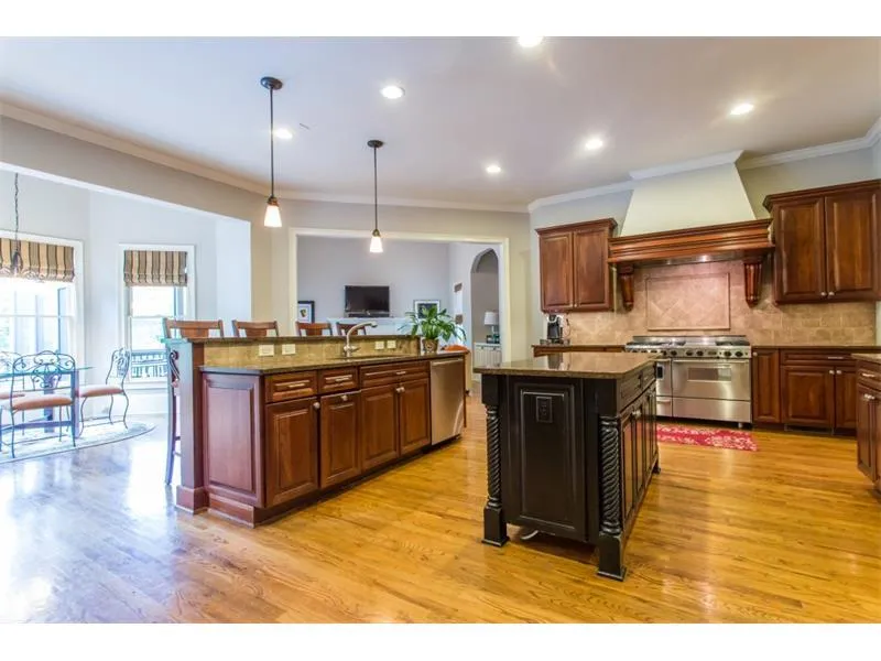 1688 Windsor Parkway, Atlanta, Georgia 30319, 5 Bedrooms Bedrooms, ,4 BathroomsBathrooms,Residential,Sold,1688 Windsor Parkway,5704667