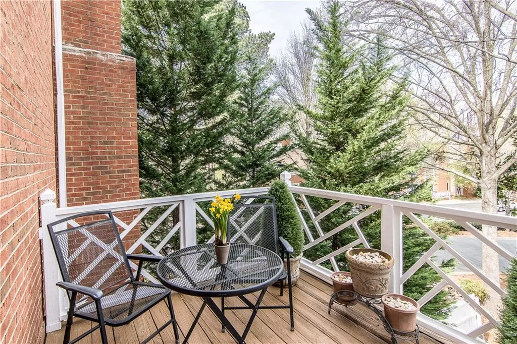 7500 Roswell Road Unit 52, Sandy Springs, Georgia 30350, 3 Bedrooms Bedrooms, ,2 BathroomsBathrooms,Residential,Sold,7500 Roswell Road Unit 52,5830933