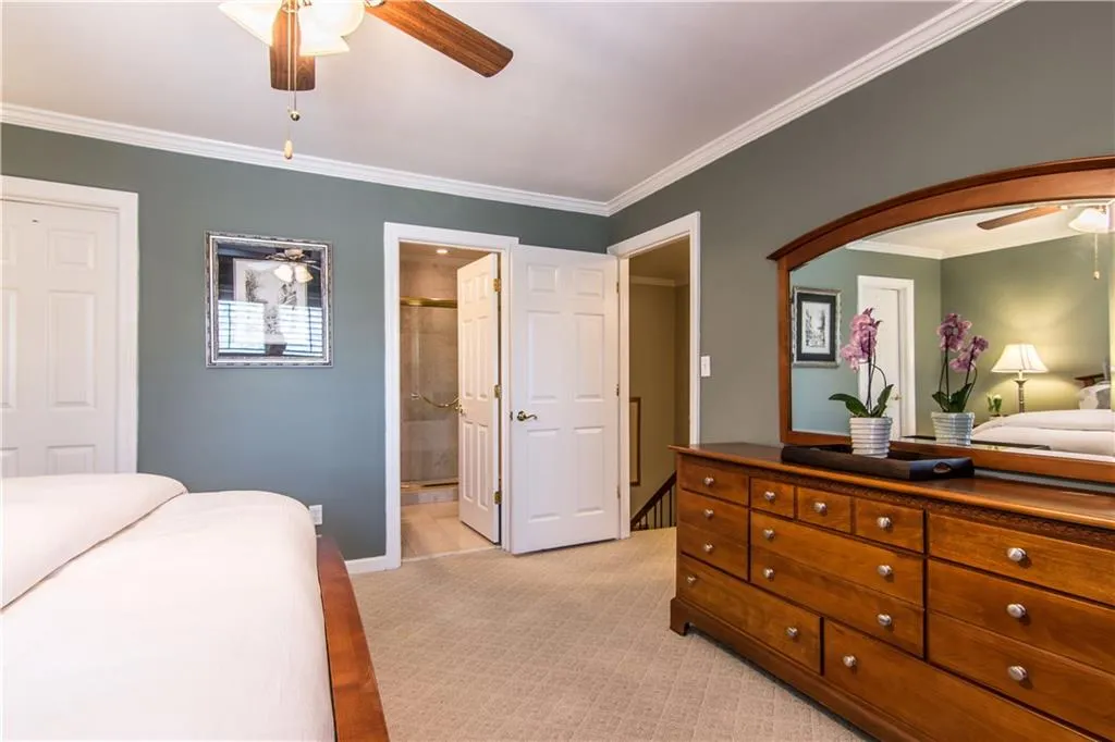7500 Roswell Road Unit 52, Sandy Springs, Georgia 30350, 3 Bedrooms Bedrooms, ,2 BathroomsBathrooms,Residential,Sold,7500 Roswell Road Unit 52,5830933