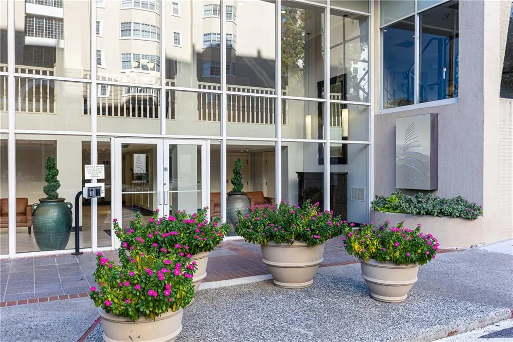 2479 Peachtree Road Ne Unit 1711, Atlanta, Georgia 30305, 1 Bedroom Bedrooms, ,1 BathroomBathrooms,Residential,For Sale,2479 Peachtree Road Ne Unit 1711,7667682
