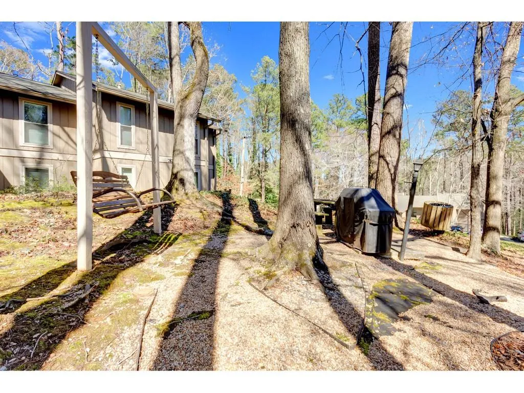8740 Roswell Road Unit 5e, Atlanta, Georgia 30350, 2 Bedrooms Bedrooms, ,2 BathroomsBathrooms,Residential,Sold,8740 Roswell Road Unit 5e,6883667