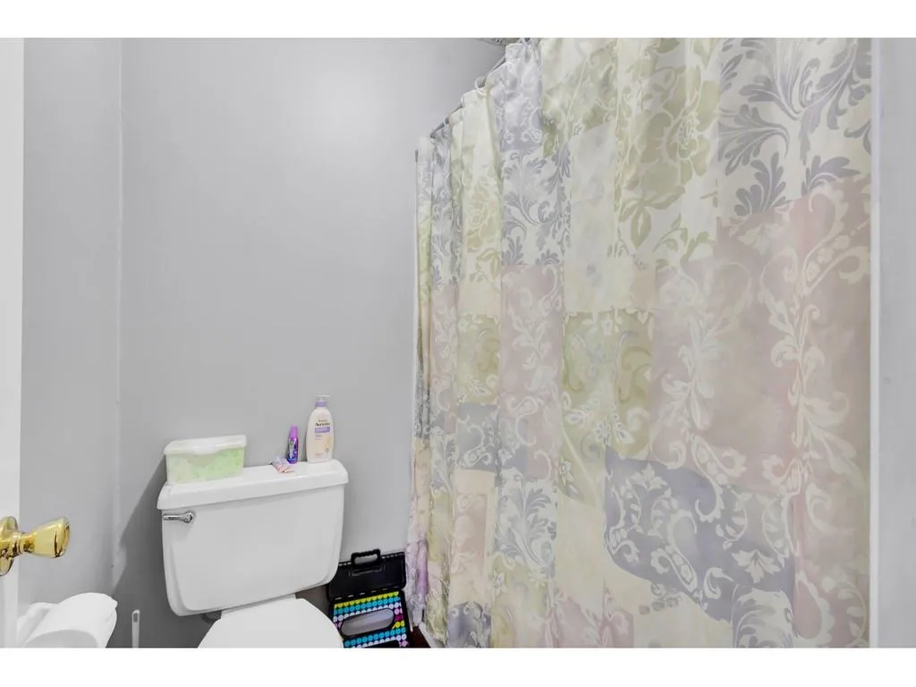 8740 Roswell Road Unit 5e, Atlanta, Georgia 30350, 2 Bedrooms Bedrooms, ,2 BathroomsBathrooms,Residential,Sold,8740 Roswell Road Unit 5e,6883667