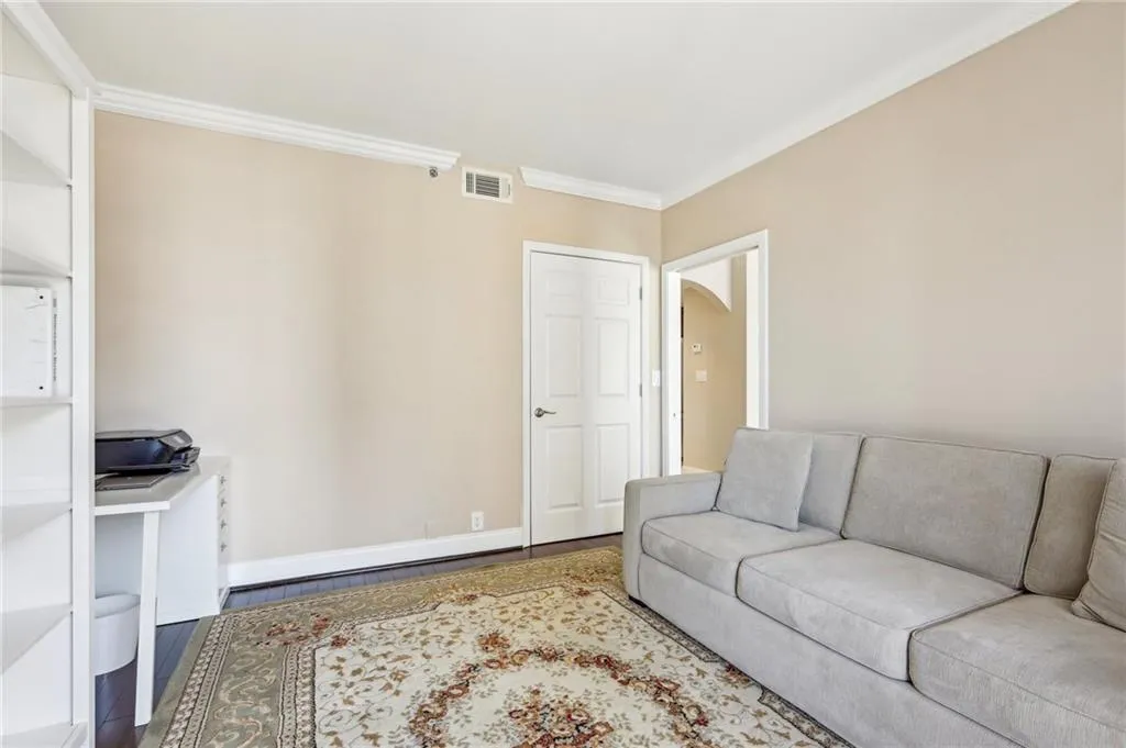 3481 Lakeside Drive Ne Unit 2203, Atlanta, Georgia 30326, 2 Bedrooms Bedrooms, ,2 BathroomsBathrooms,Residential,For Sale,3481 Lakeside Drive Ne Unit 2203,7553475