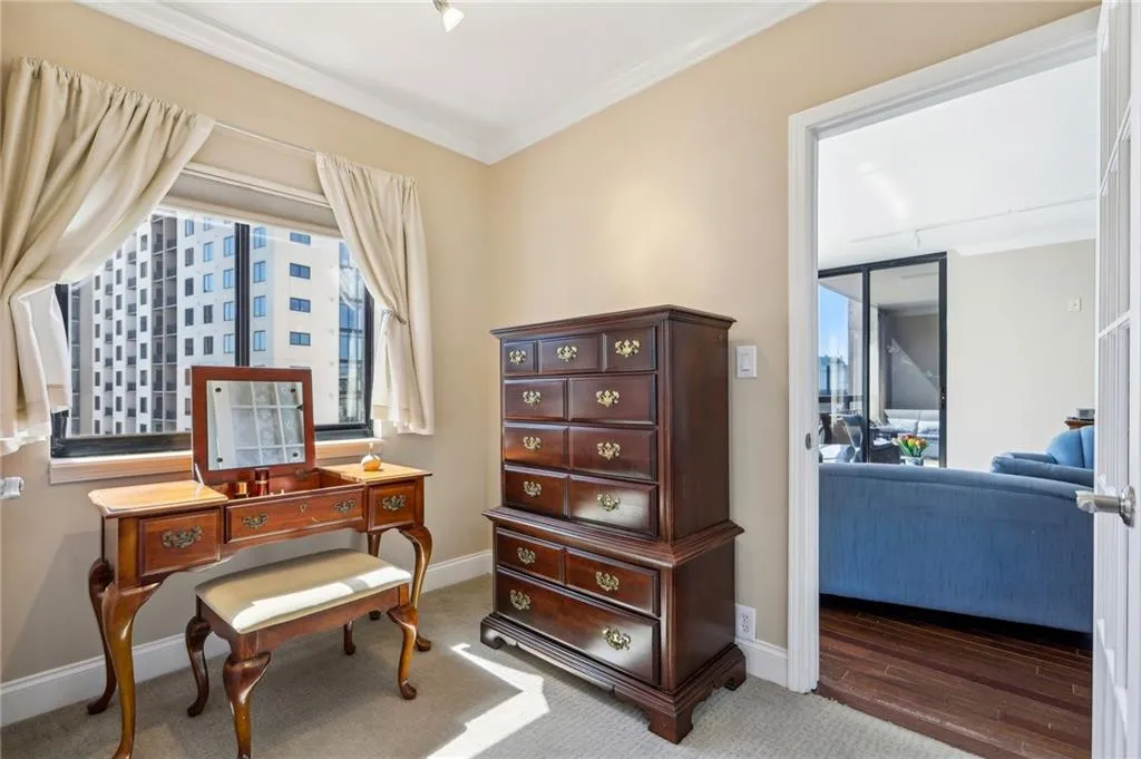 3481 Lakeside Drive Ne Unit 2203, Atlanta, Georgia 30326, 2 Bedrooms Bedrooms, ,2 BathroomsBathrooms,Residential,For Sale,3481 Lakeside Drive Ne Unit 2203,7553475