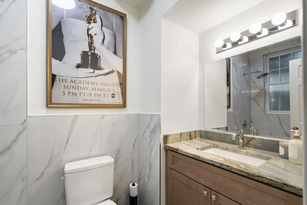 2840 Peachtree Road Nw Unit 406, Atlanta, Georgia 30305, 1 Bedroom Bedrooms, 0 ,1 BathroomBathrooms,Residential,For Sale,2840 Peachtree Road Nw Unit 406,7759424