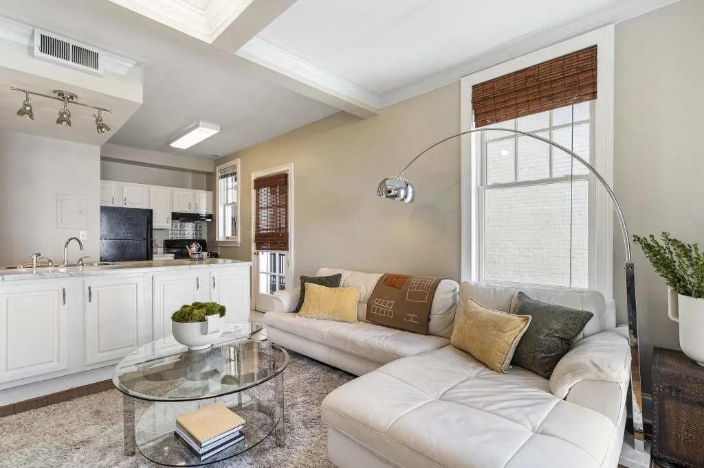 2840 Peachtree Road Nw Unit 406, Atlanta, Georgia 30305, 1 Bedroom Bedrooms, 0 ,1 BathroomBathrooms,Residential,For Sale,2840 Peachtree Road Nw Unit 406,7759424