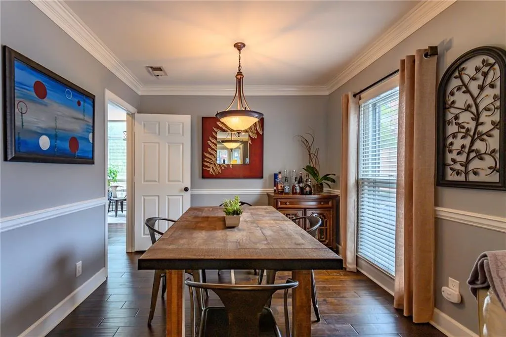 7500 Roswell Road Unit 40, Sandy Springs, Georgia 30350, 2 Bedrooms Bedrooms, ,2 BathroomsBathrooms,Residential,Sold,7500 Roswell Road Unit 40,6531954