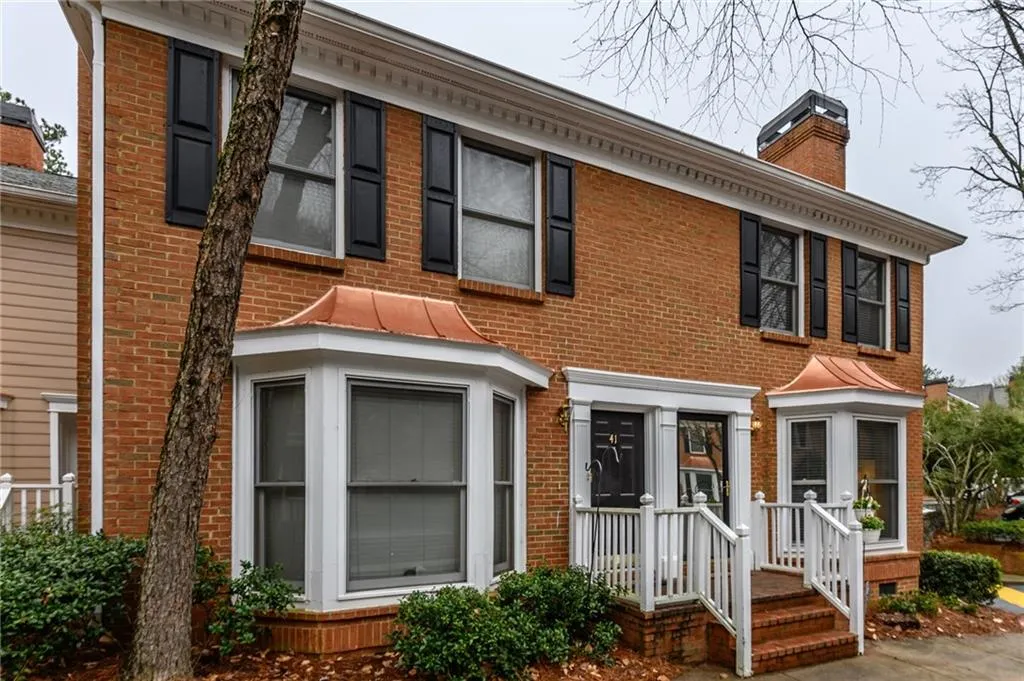 7500 Roswell Road Unit 40, Sandy Springs, Georgia 30350, 2 Bedrooms Bedrooms, ,2 BathroomsBathrooms,Residential,Sold,7500 Roswell Road Unit 40,6531954