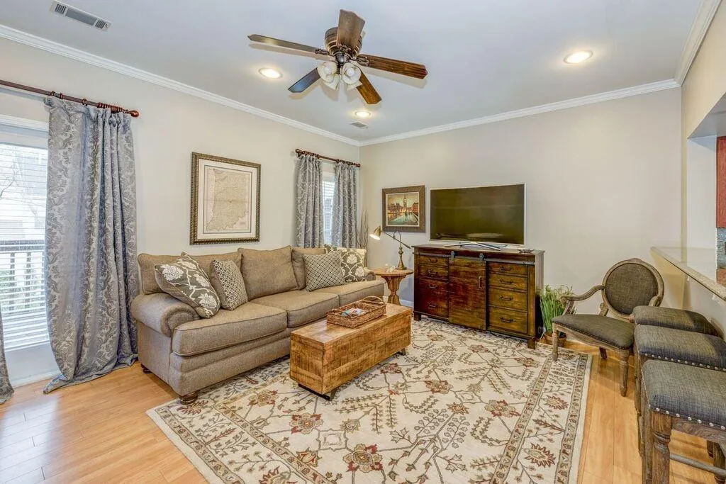 410 Wedgewood Way, Atlanta, Georgia 30350, 2 Bedrooms Bedrooms, ,2 BathroomsBathrooms,Residential,Sold,410 Wedgewood Way,5830141