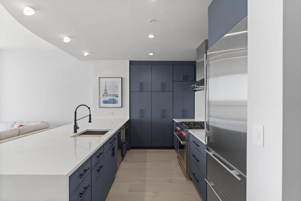 3325 Piedmont Road Unit 2203, Atlanta, Georgia 30305, 1 Bedroom Bedrooms, ,1 BathroomBathrooms,Residential,For Sale,3325 Piedmont Road Unit 2203,7663373