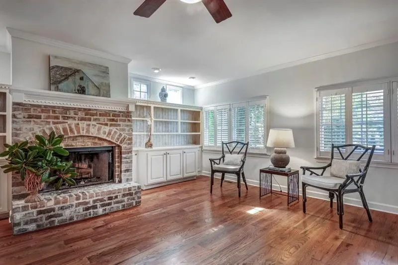 4791 E Conway Drive Nw, Atlanta, Georgia 30327, 4 Bedrooms Bedrooms, ,3 BathroomsBathrooms,Residential,Sold,4791 E Conway Drive Nw,6645404