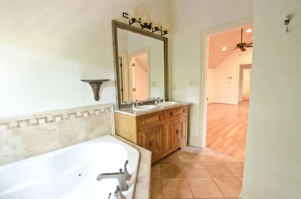 5058 Carol Lane, Atlanta, Georgia 30327, 6 Bedrooms Bedrooms, ,4 BathroomsBathrooms,Residential,Sold,5058 Carol Lane,6767295