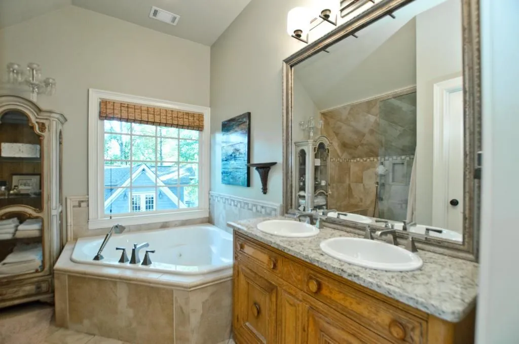 5058 Carol Lane, Atlanta, Georgia 30327, 6 Bedrooms Bedrooms, ,4 BathroomsBathrooms,Residential,Sold,5058 Carol Lane,6767295