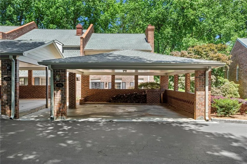 376 The Chace Unit 376, Sandy Springs, Georgia 30328, 2 Bedrooms Bedrooms, ,2 BathroomsBathrooms,Residential,Sold,376 The Chace Unit 376,6901260