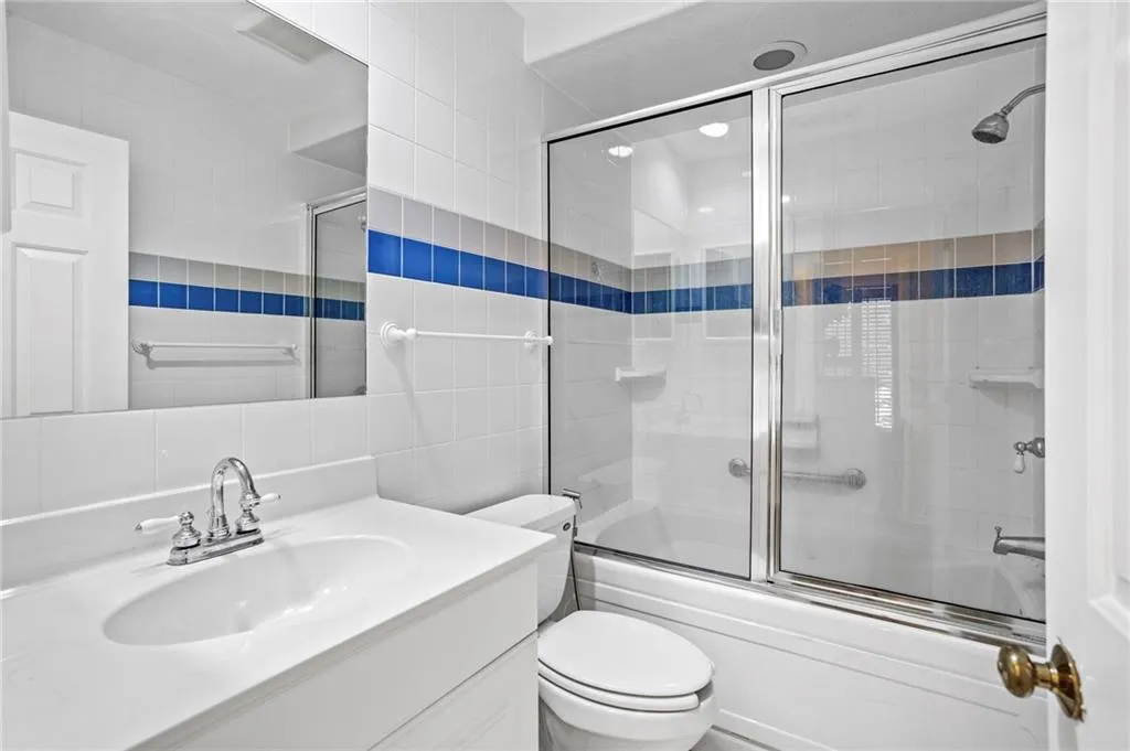 376 The Chace Unit 376, Sandy Springs, Georgia 30328, 2 Bedrooms Bedrooms, ,2 BathroomsBathrooms,Residential,Sold,376 The Chace Unit 376,6901260