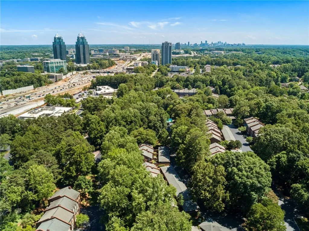 376 The Chace Unit 376, Sandy Springs, Georgia 30328, 2 Bedrooms Bedrooms, ,2 BathroomsBathrooms,Residential,Sold,376 The Chace Unit 376,6901260